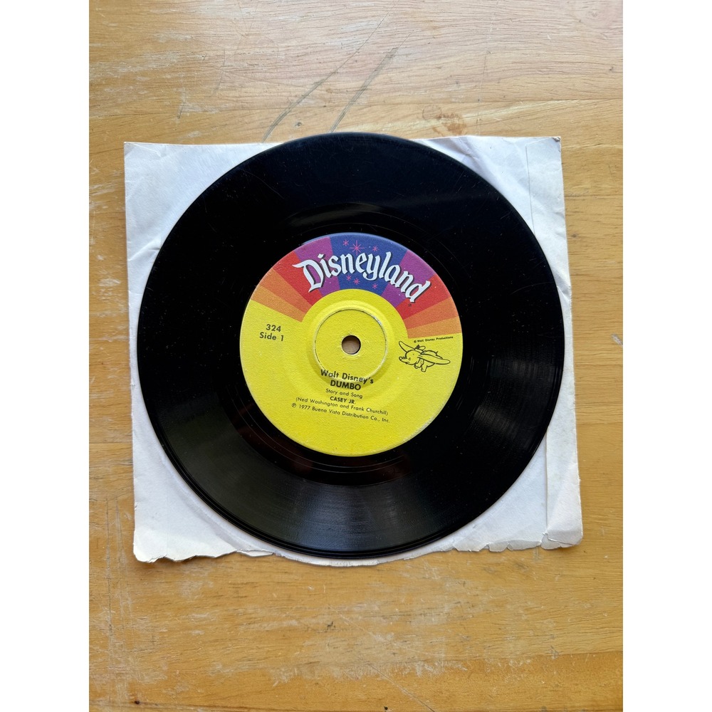 Vintage 1977 Walt Disney Dumbo Casey Jr 45 RPM Vinyl Record Disneyland 324